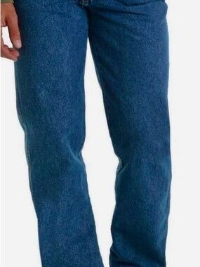 NWT Wrangler Men's Straight Jeans in Classic Blue. Size 34 x 32